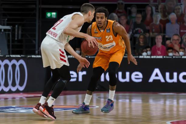 也塑造了他 也塑造了他