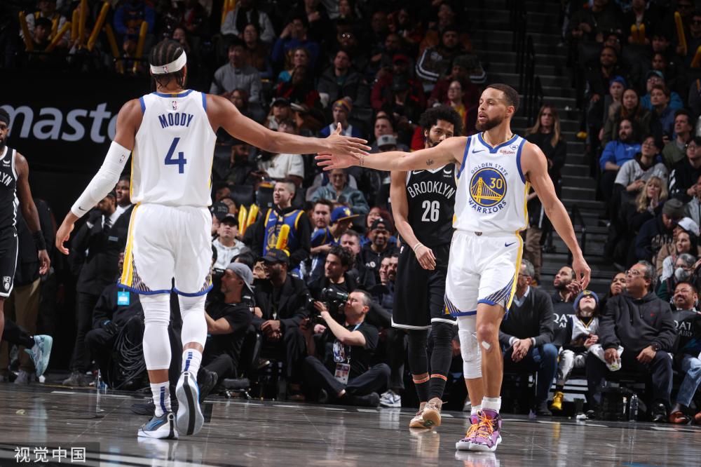 着众多期待 着众多期待