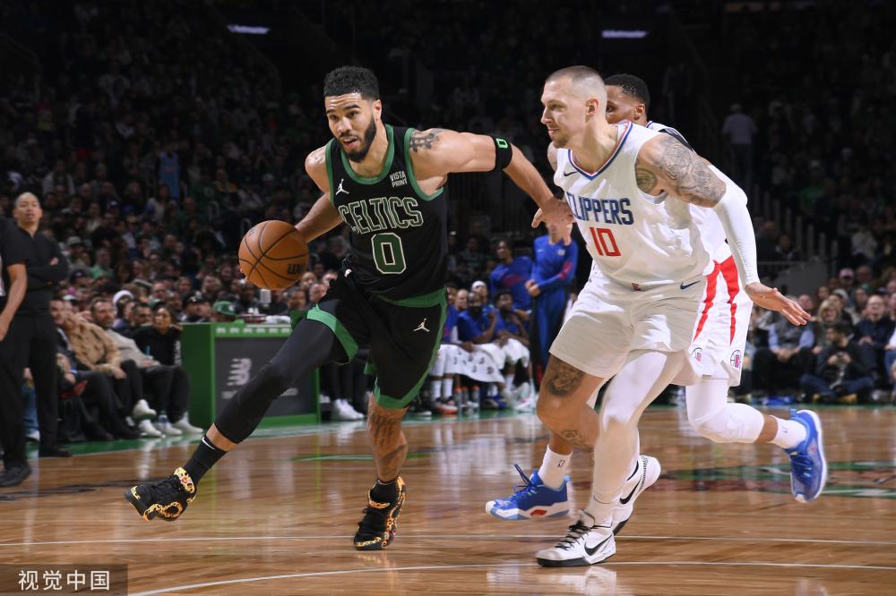 些刻意美化 些刻意美化